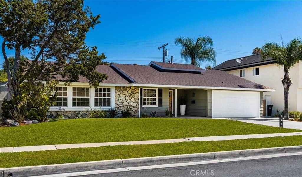Placentia, CA 92870,121 W Borromeo AVE