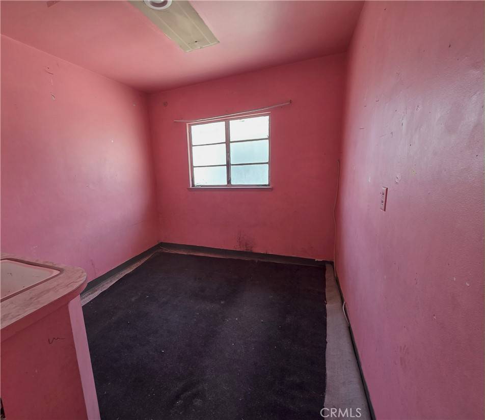 La Habra, CA 90631,107 California ST