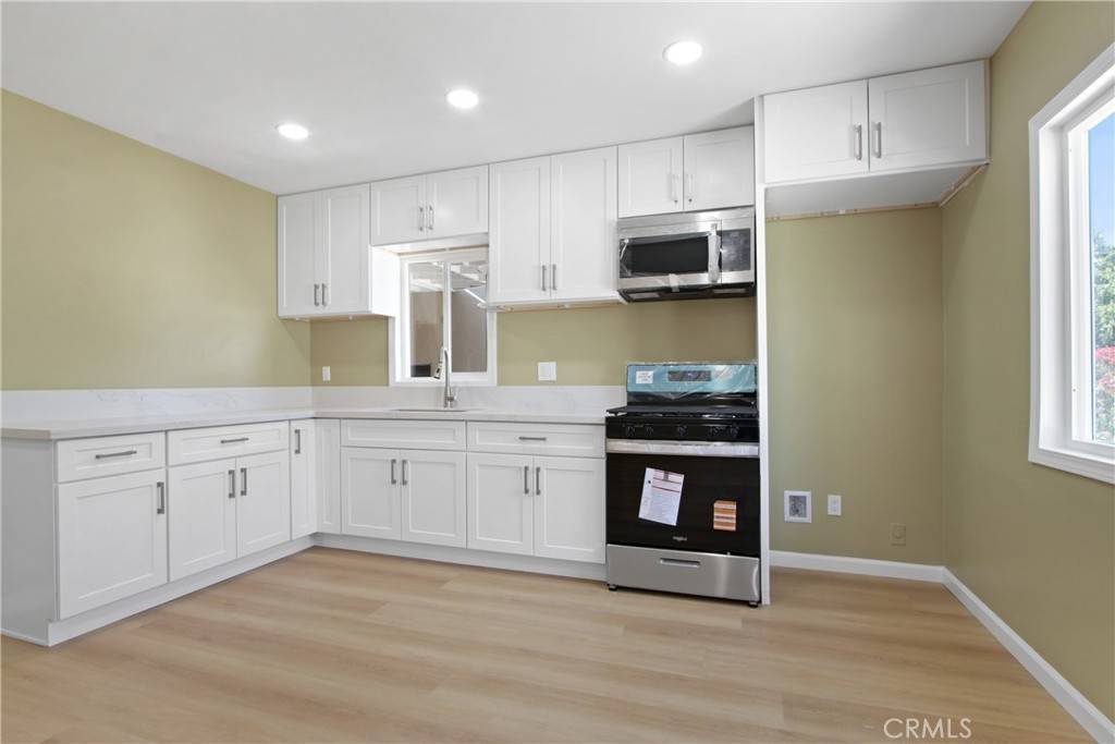 Inglewood, CA 90303,3668 W 113th ST