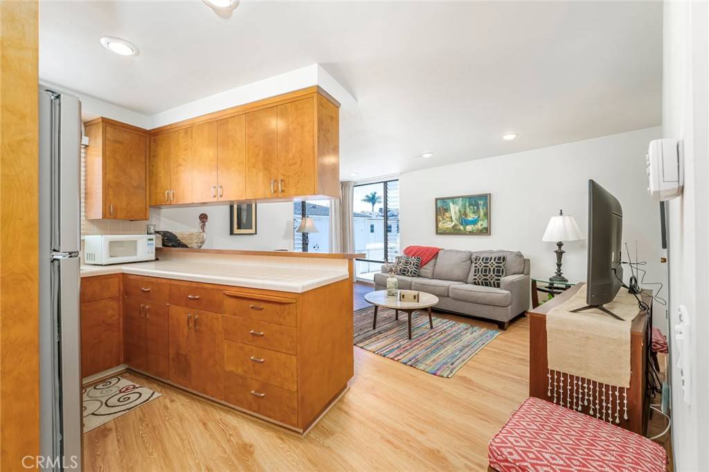 Newport Beach, CA 92662,226 Garnet AVE