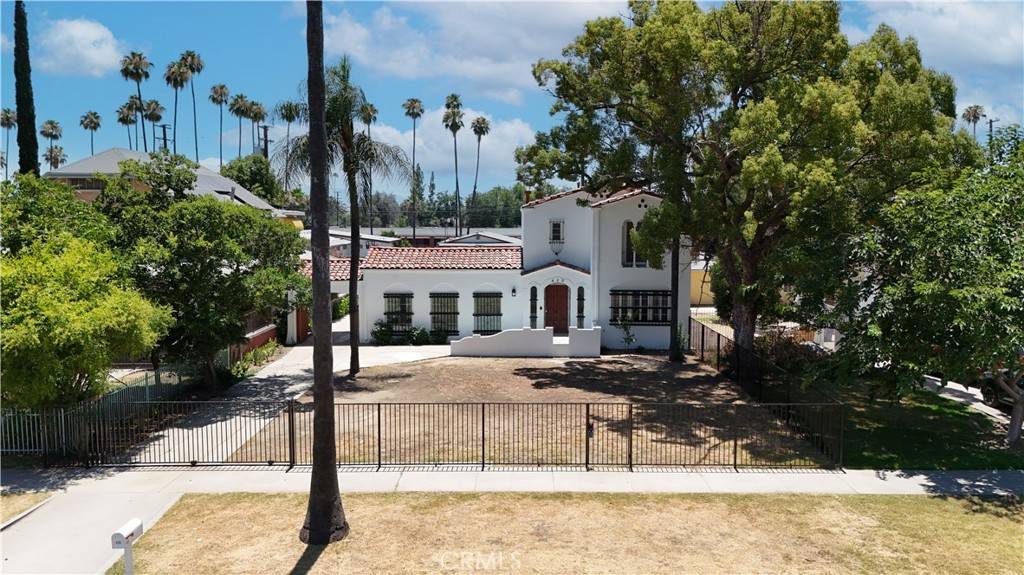 San Bernardino, CA 92405,425 W 17th ST