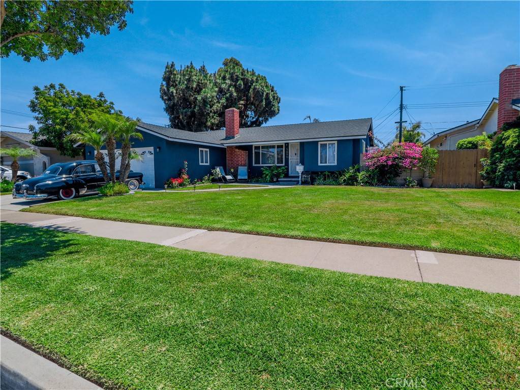 Buena Park, CA 90620,5686 Panama DR
