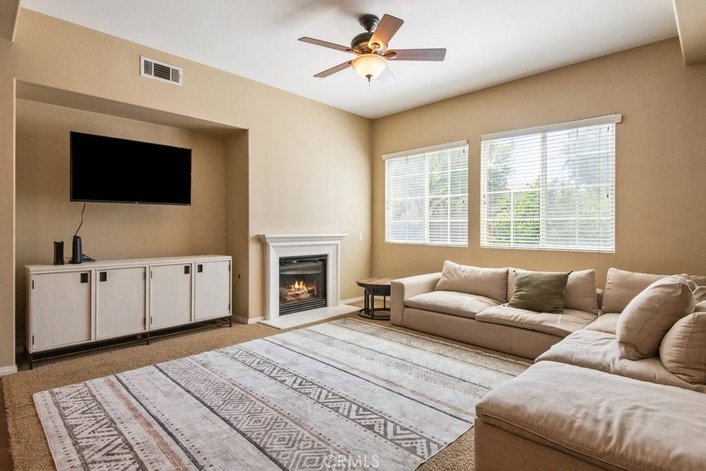 Lake Elsinore, CA 92532,53085 Memorial ST