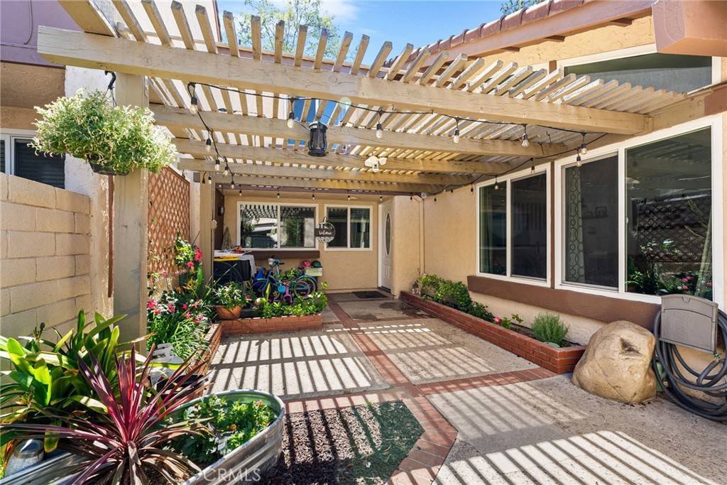 Anaheim Hills, CA 92807,253 S Vista Del Monte