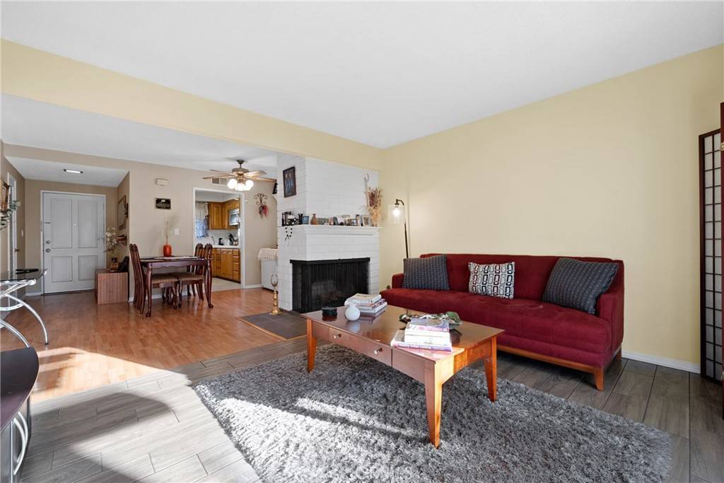 Tustin, CA 92780,1076 Mitchell AVE