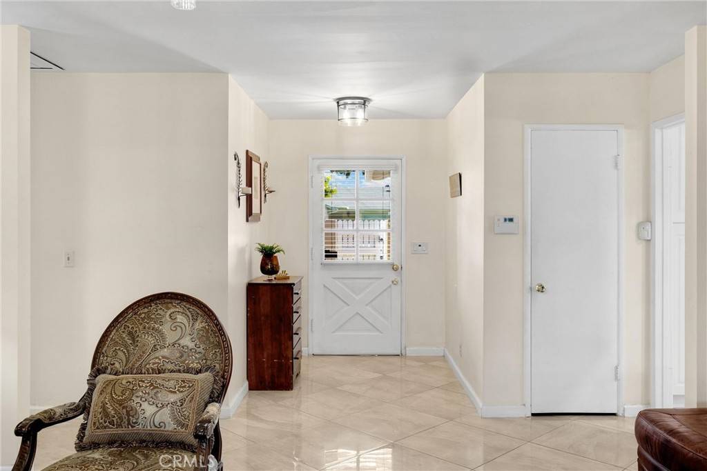 Anaheim, CA 92802,105 W Cliffwood AVE