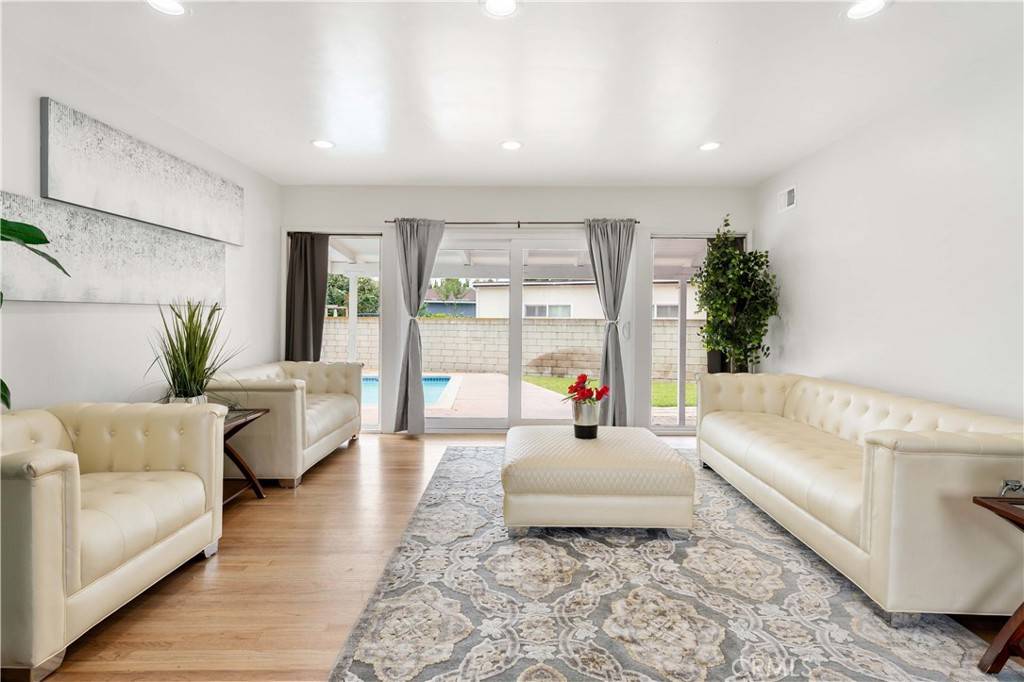 Anaheim, CA 92804,2106 W Judith LN