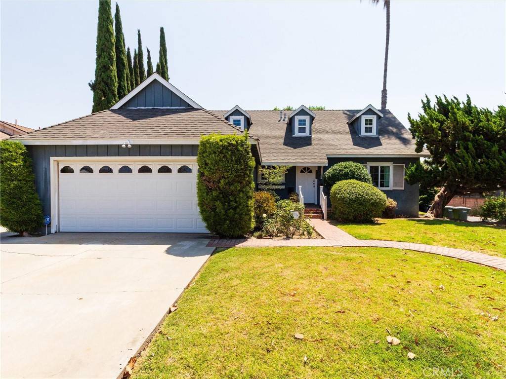 Lakewood, CA 90712,5268 Deeboyar AVE