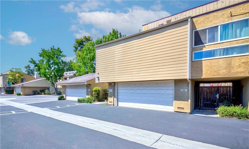 Cypress, CA 90630,5473 Twin Lakes DR