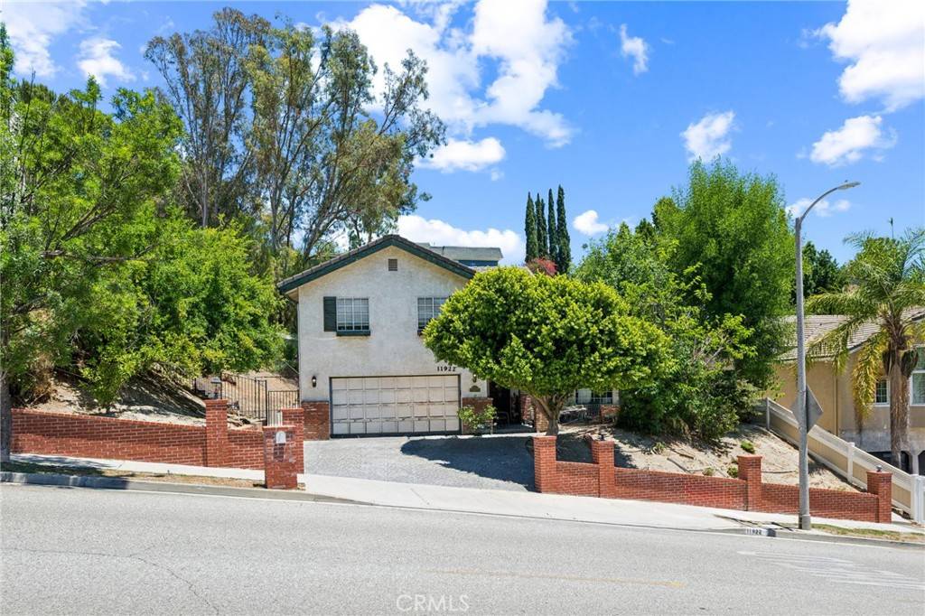 Granada Hills, CA 91344,11922 Louise AVE