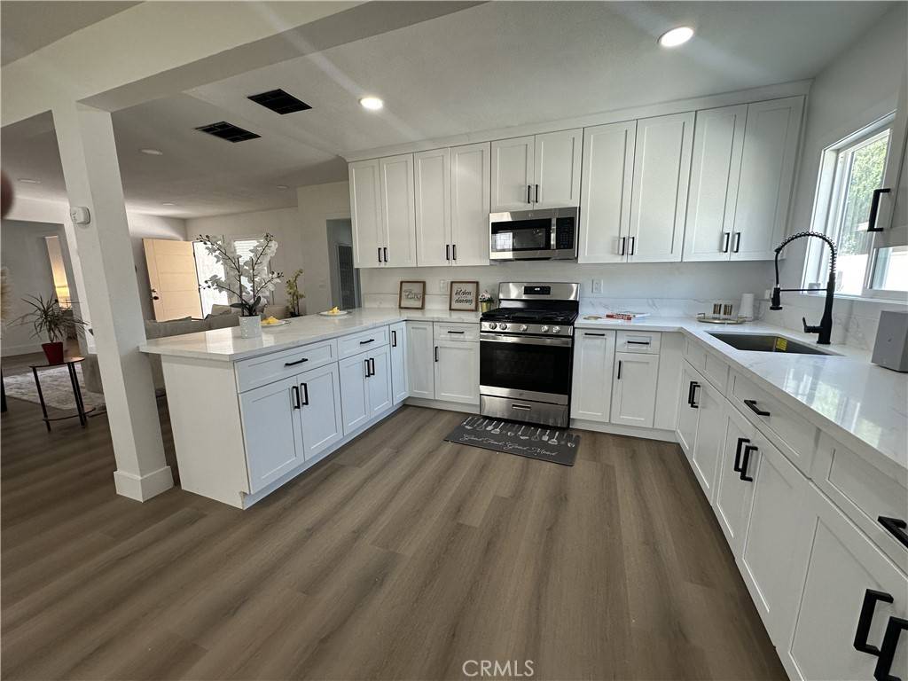 San Bernardino, CA 92411,1598 W 7Th ST
