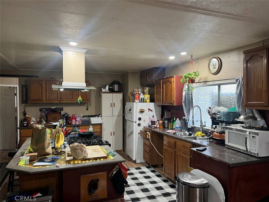 Huntington Beach, CA 92648,20701 Beach BLVD #128