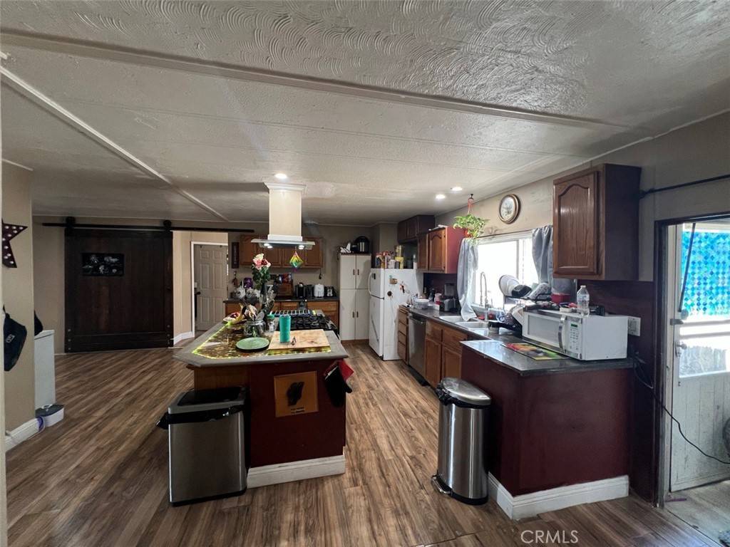 Huntington Beach, CA 92648,20701 Beach BLVD #128