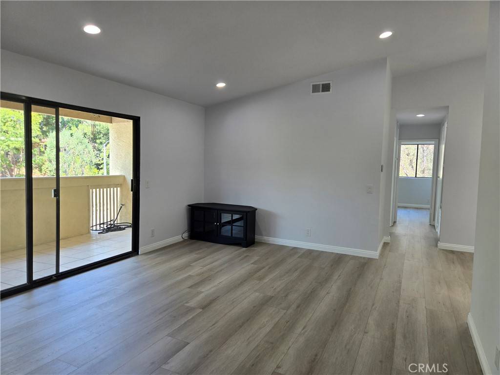 La Mirada, CA 90638,13504 La Jolla CIR #F