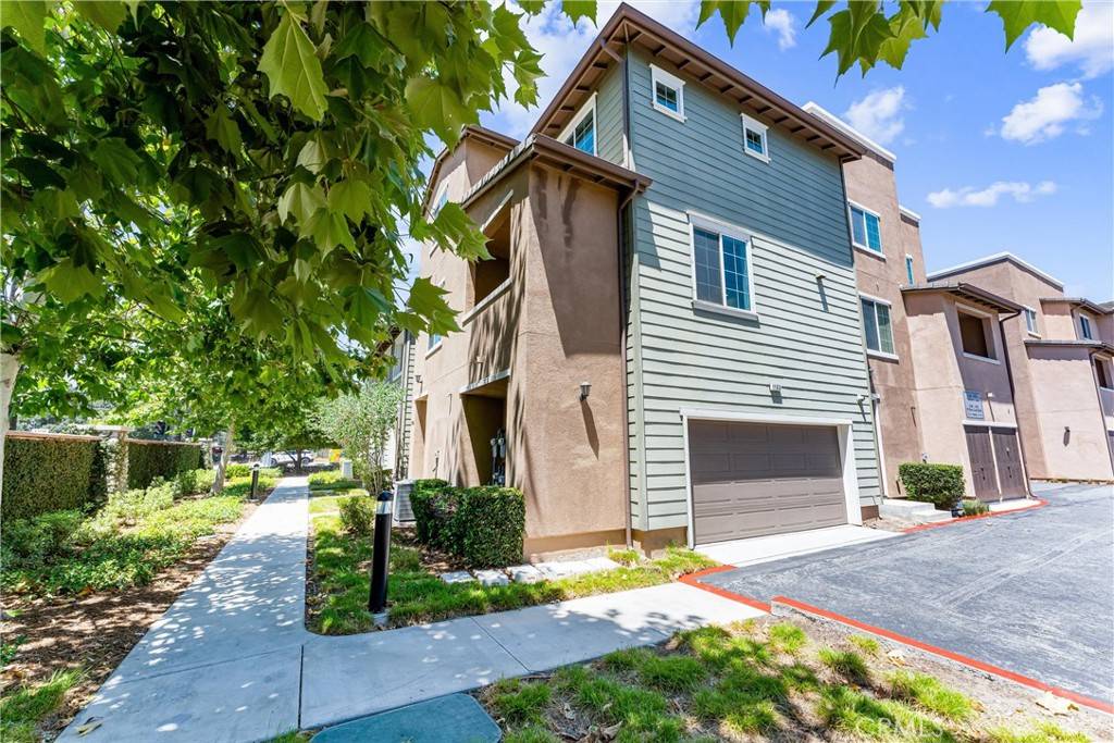 Claremont, CA 91711,1166 Newberry LN #1