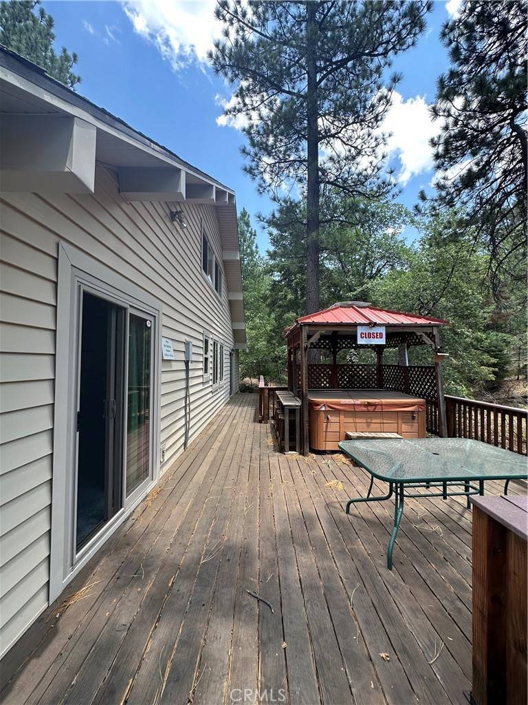 Big Bear Lake, CA 92315,43555 Colusa DR