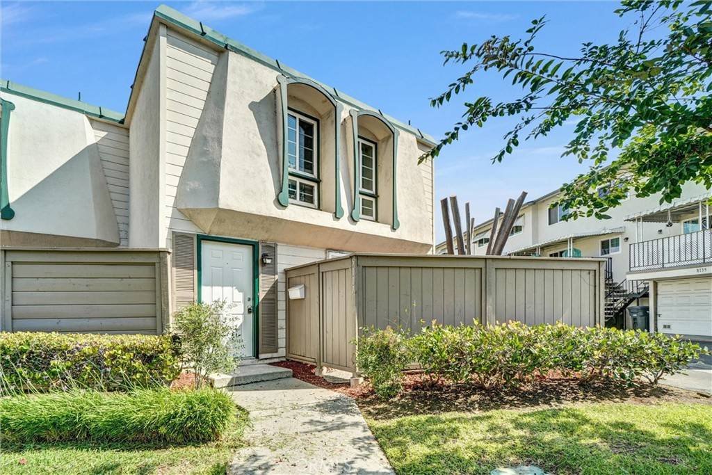 Buena Park, CA 90621,5111 Argyle DR