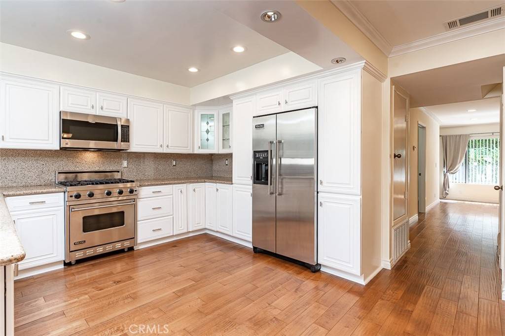 Downey, CA 90241,11102 Woodruff AVE #10