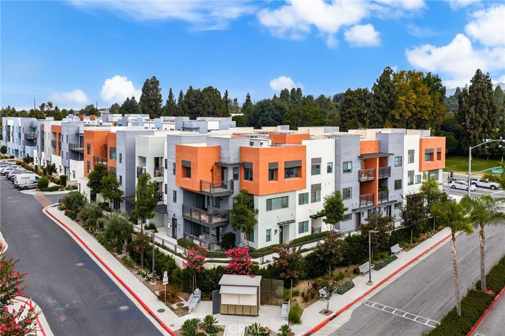 Brea, CA 92821,400 W Central AVE #307