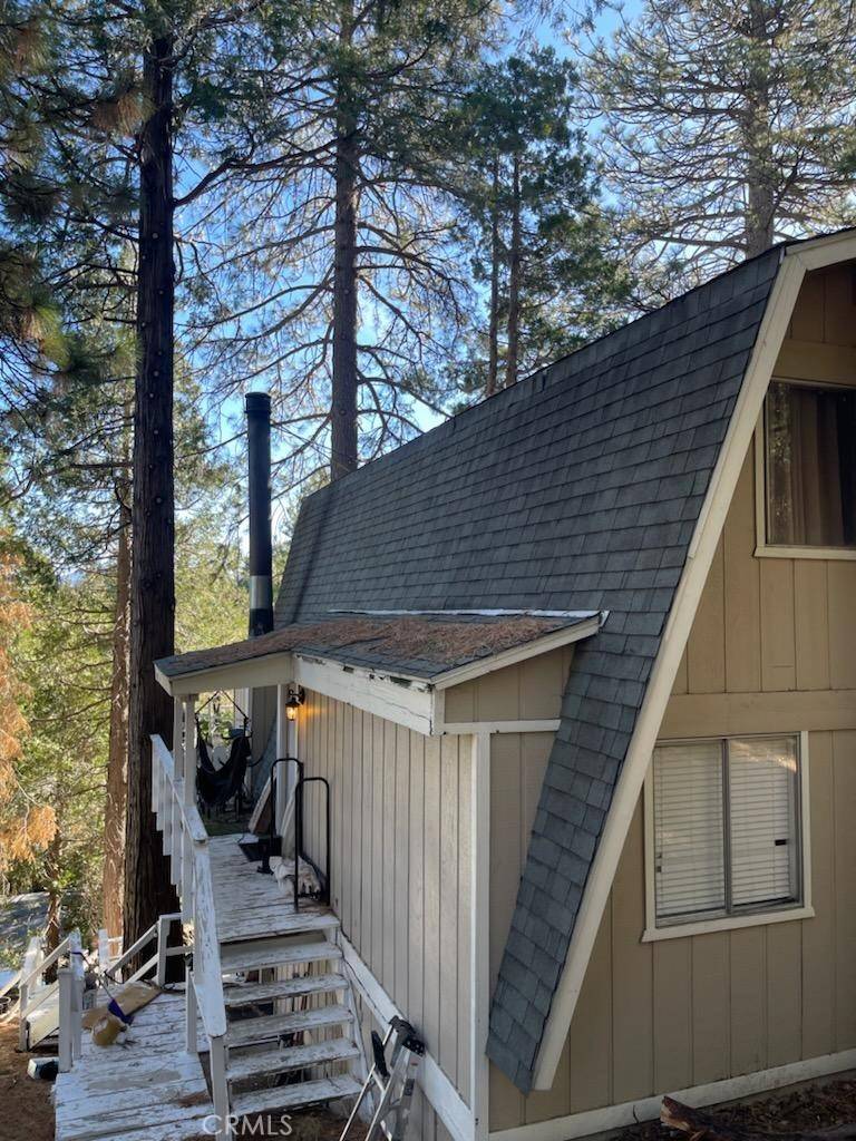 Twin Peaks, CA 92391,565 Rose LN