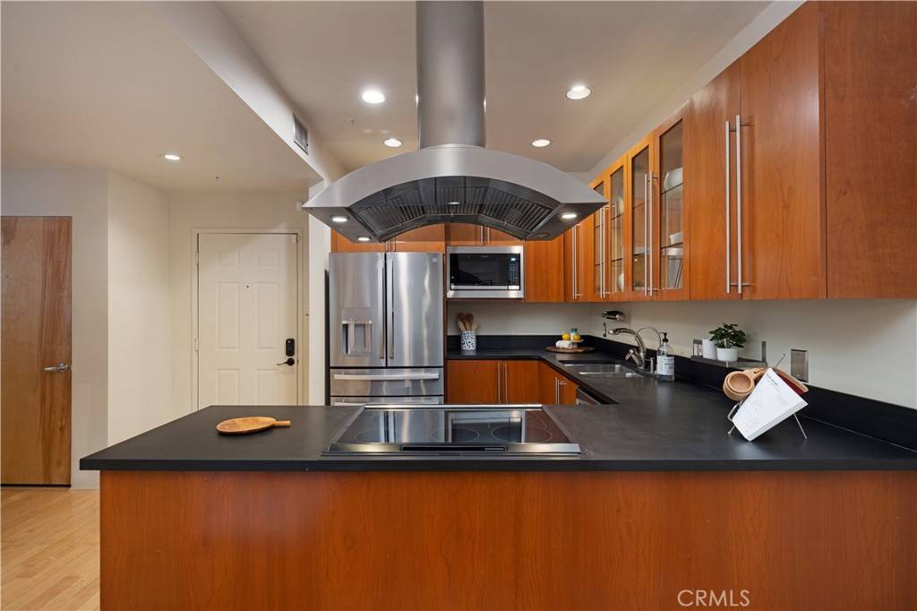 Long Beach, CA 90802,640 W 4th ST #316