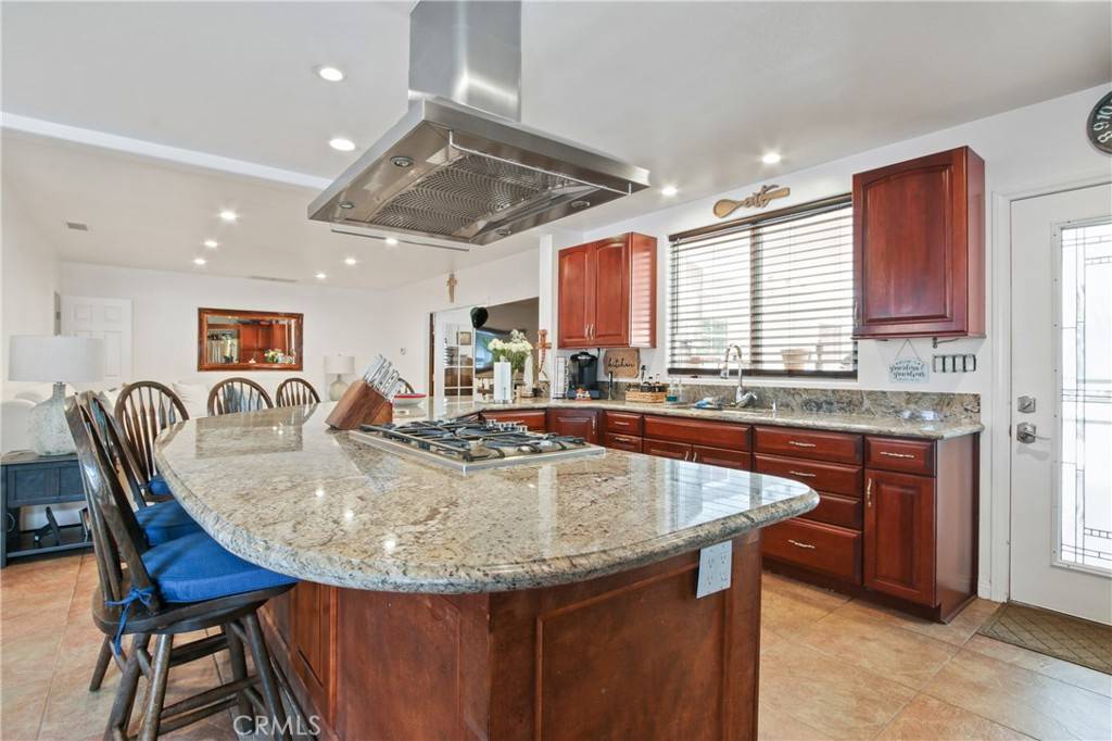 Anaheim, CA 92804,10301 Rhiems RD