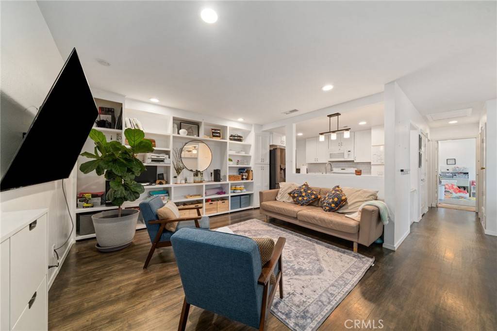 Placentia, CA 92870,166 Southampton WAY #21
