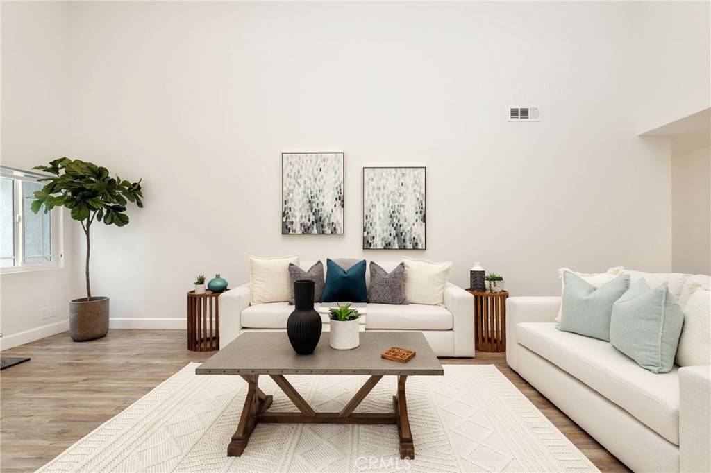 Villa Park, CA 92861,17822 Aberdeen LN