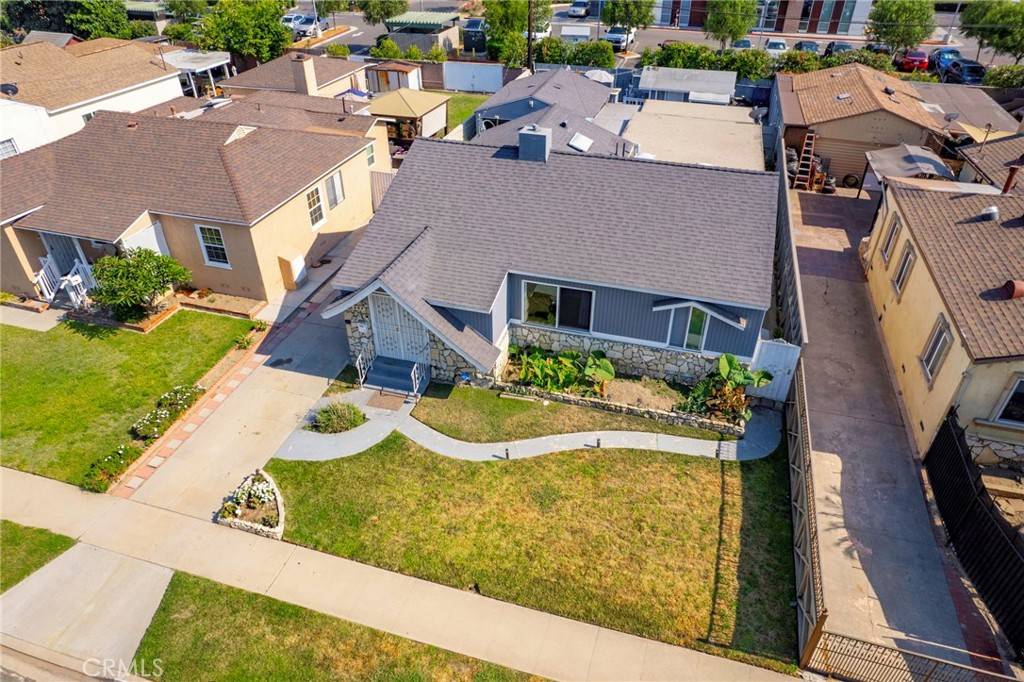 Long Beach, CA 90805,664 E Barry DR