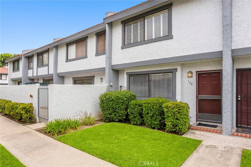 Orange, CA 92868,1910 W Palmyra Ave #138