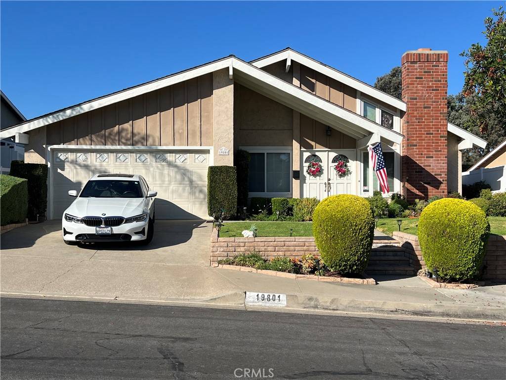Yorba Linda, CA 92886,19801 Ridgewood PL