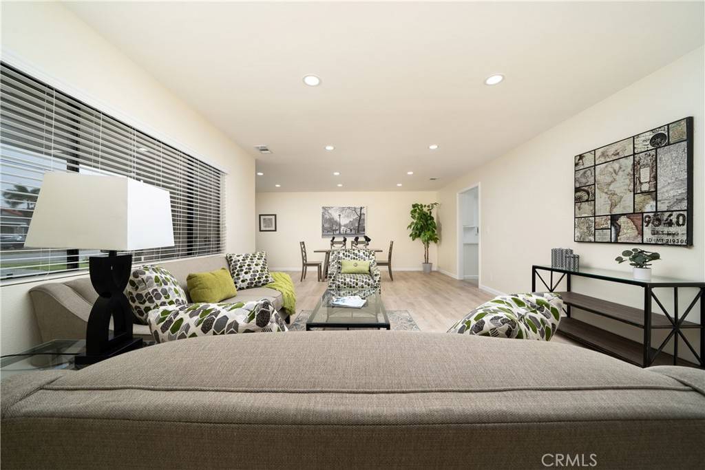 Downey, CA 90242,12566 Dolan AVE