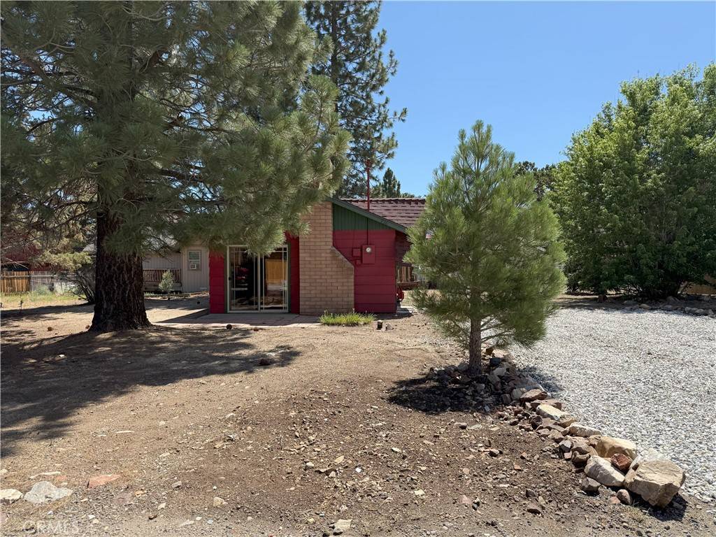 Big Bear City, CA 92314,936 Pinon LN