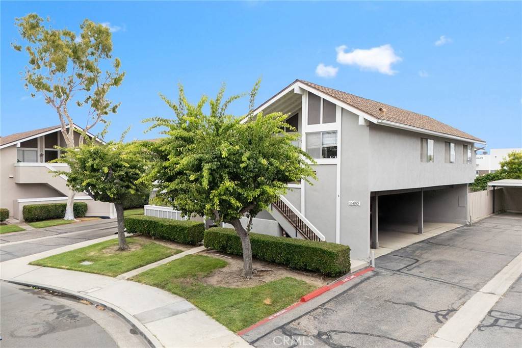 Huntington Beach, CA 92647,16892 Limelight CIR #B