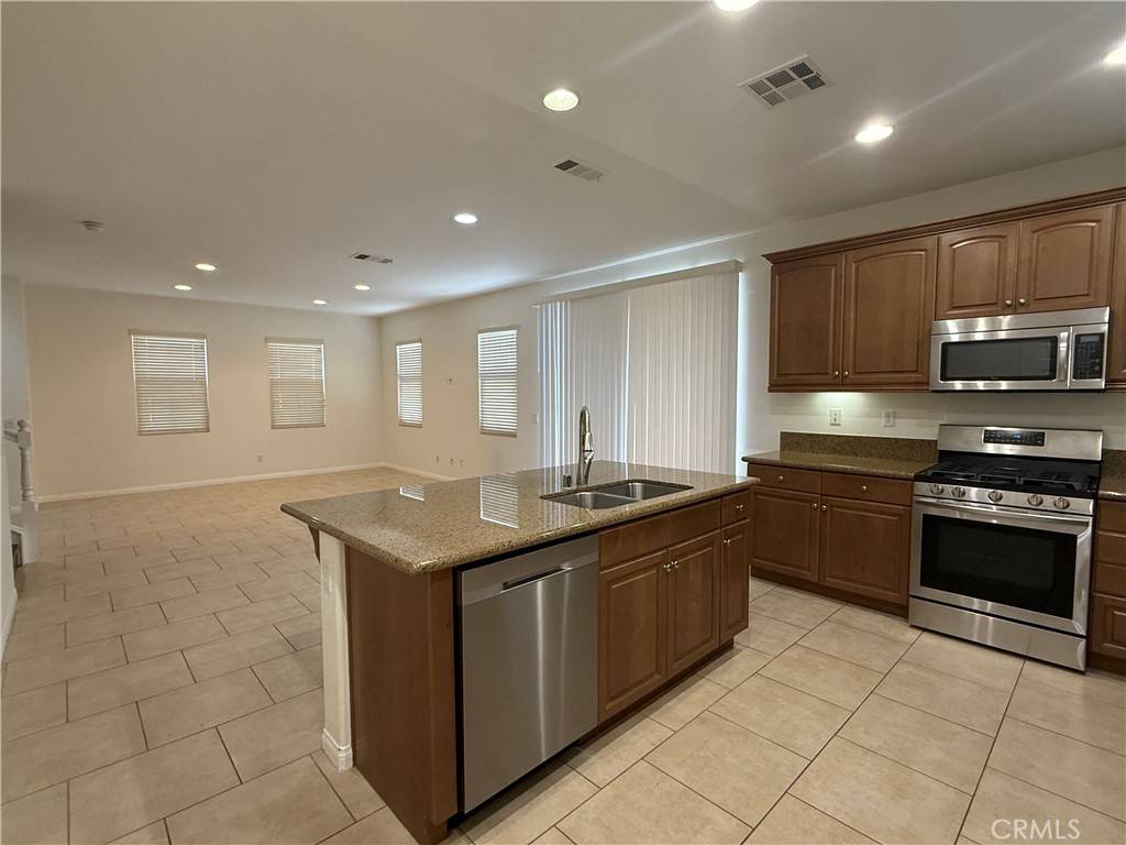 Irvine, CA 92618,81 Keepsake #46