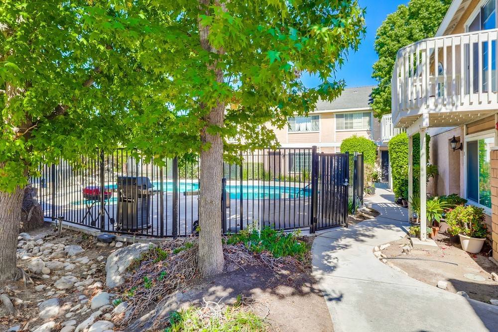 Norwalk, CA 90650,12235 Pine ST #5