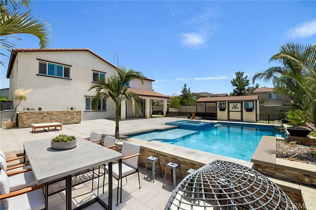 Jurupa Valley, CA 91752,4983 Hydrangea LN