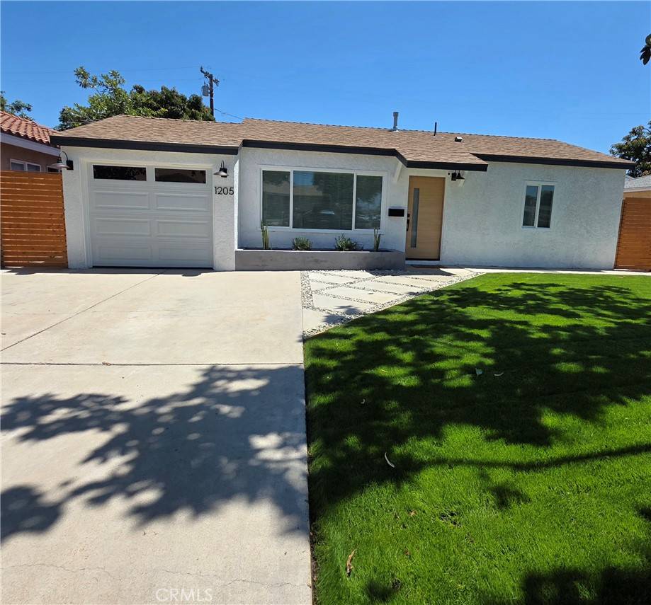 Santa Ana, CA 92703,1205 English ST