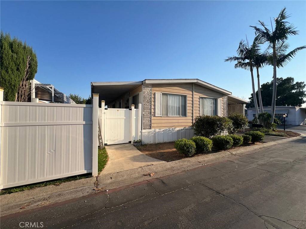 Orange, CA 92867,201 W Collins AVE #40