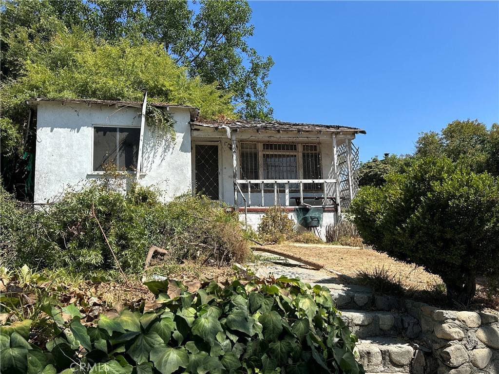 Los Angeles, CA 90032,5213 Navarro ST