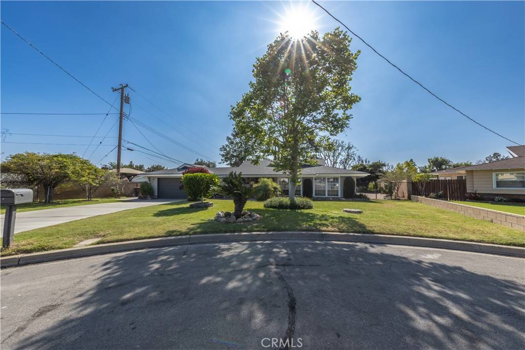 Yorba Linda, CA 92886,4661 Woodhaven DR