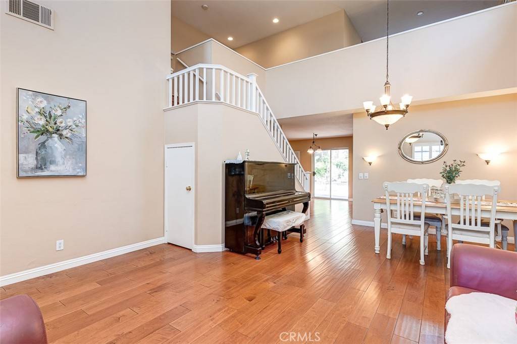 Tustin, CA 92782,2521 San Saba ST