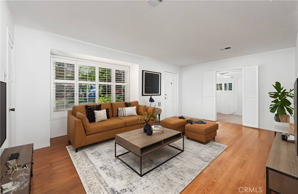 Long Beach, CA 90815,5364 E Daggett ST