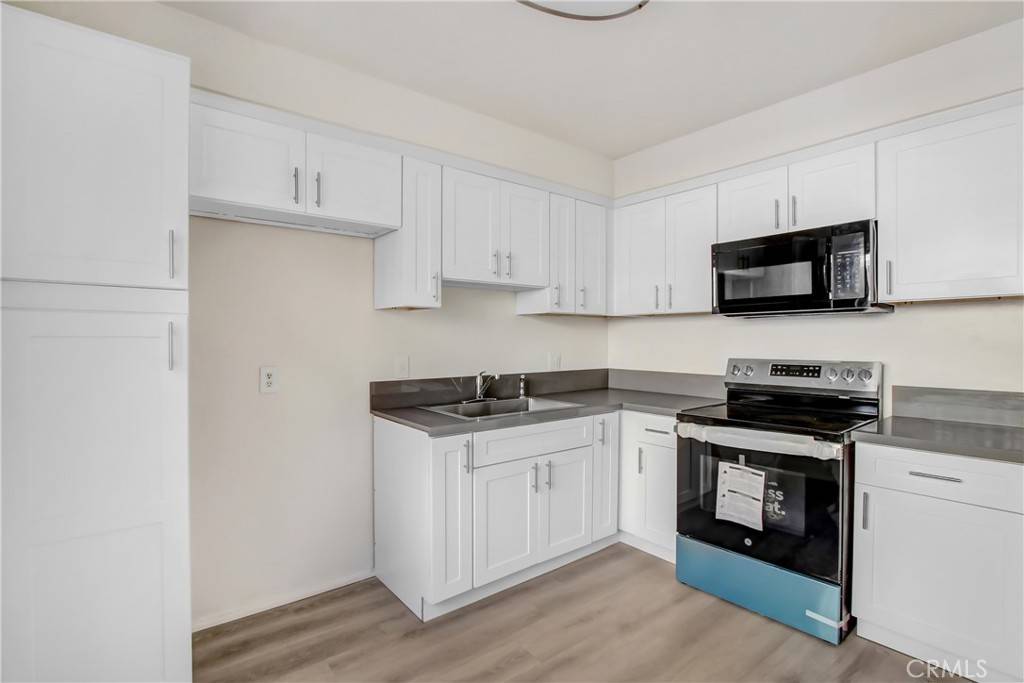 Redlands, CA 92373,30 N Ash ST