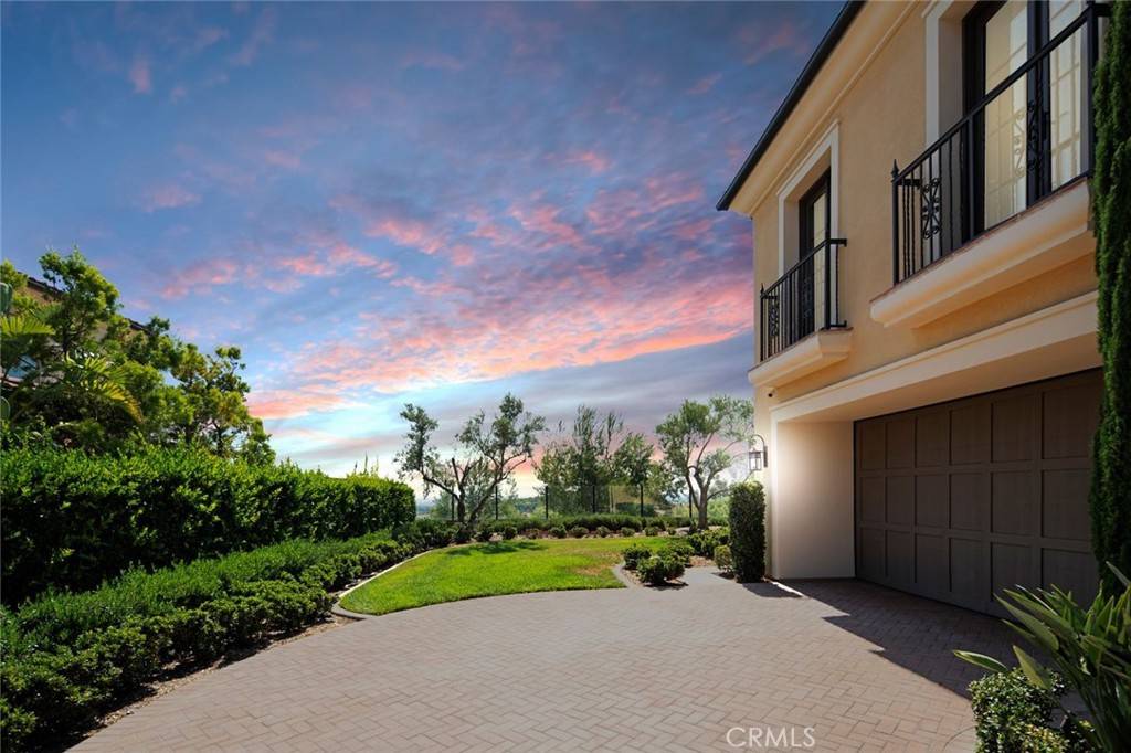 Irvine, CA 92602,129 Oceano