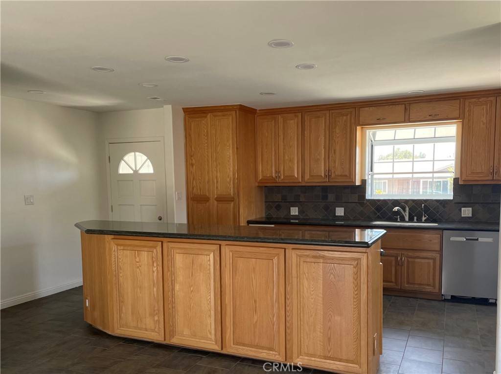 La Mirada, CA 90638,15029 Oakbury DR