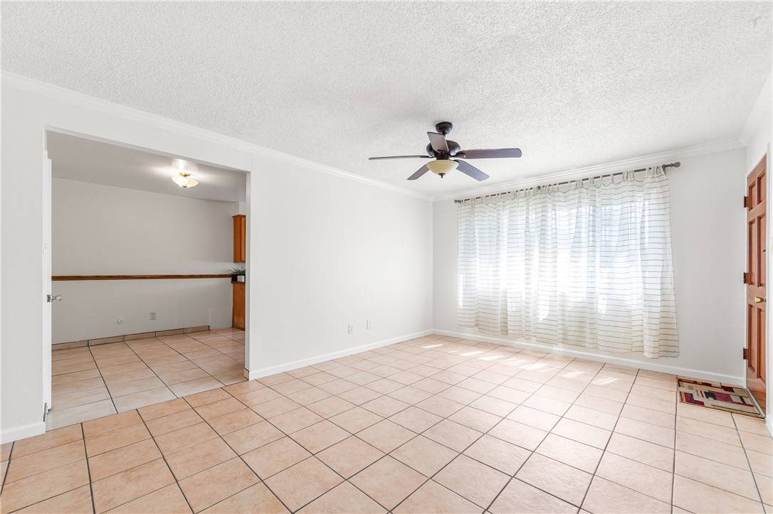 Carson, CA 90745,30 Camelback Avenue North