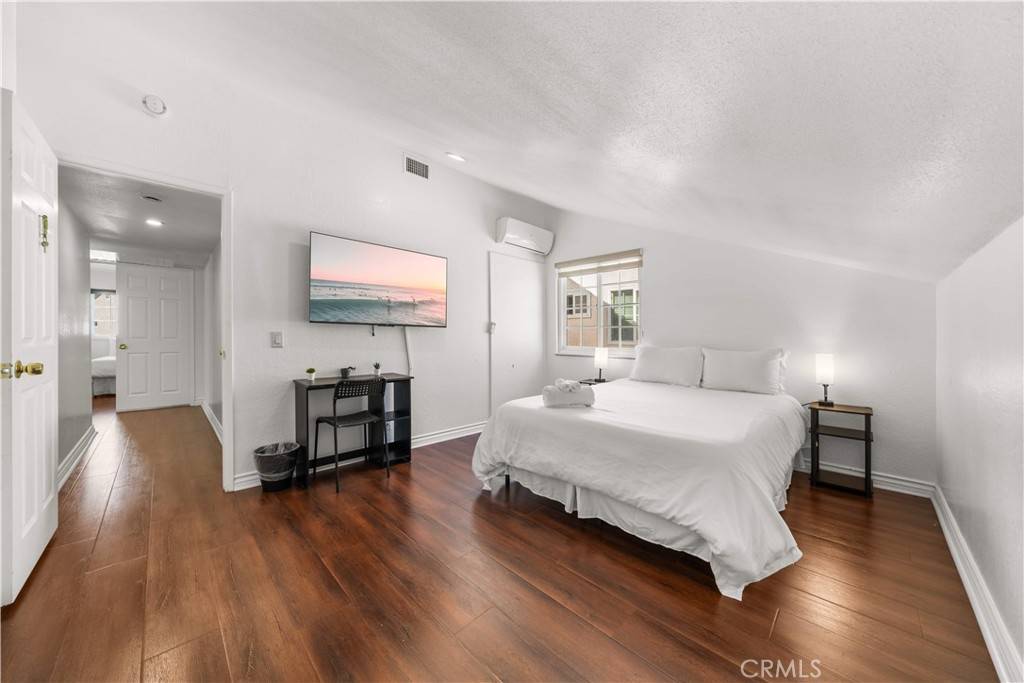 La Palma, CA 90623,4981 Malaga DR