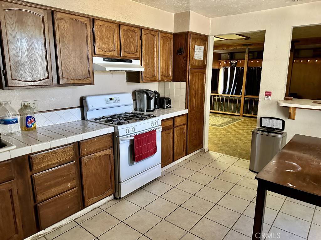 Pinon Hills, CA 92372,625 Tamarack RD