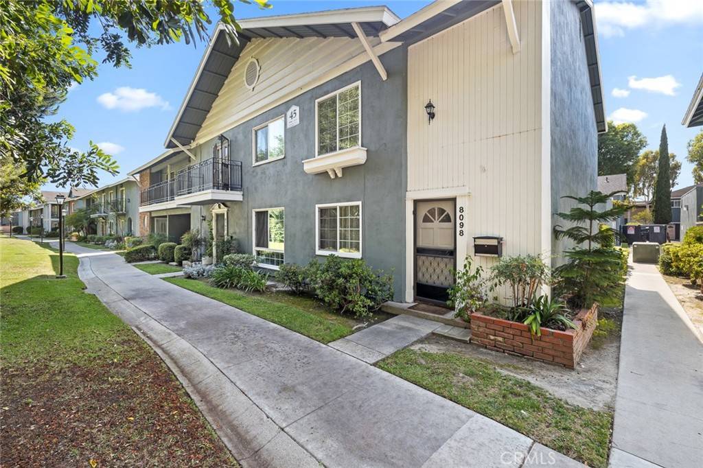 Buena Park, CA 90620,8098 Santa Inez DR